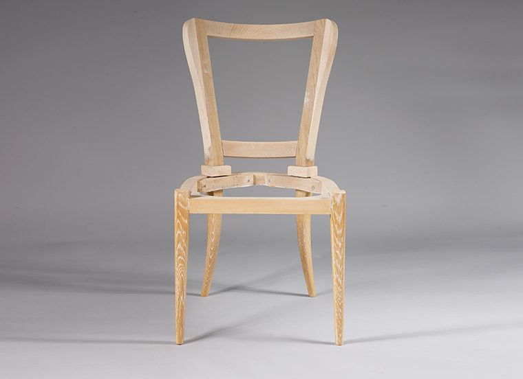 Solid oak frame, ceruse finishings.