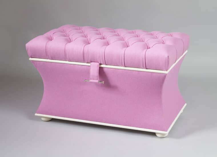 Buttoned bed end storage bench
