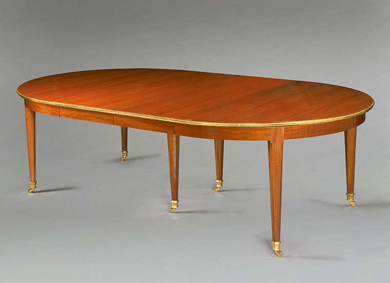 Louis XVI style Mahogany Dining Table DT008